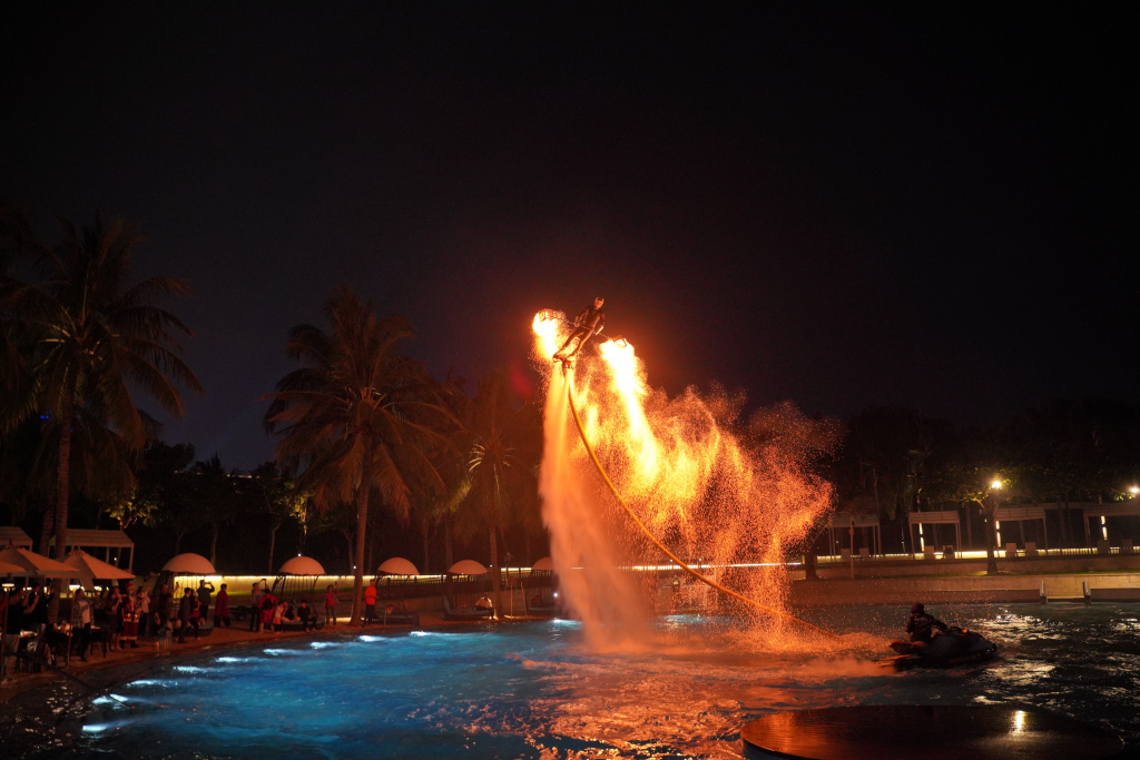 flying dragon water sports show (2).jpg