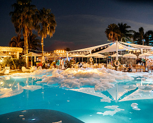 Casa Corona beach club