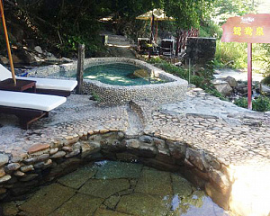 Seven Fairy Yaochi Wild Creek Hot Spring 