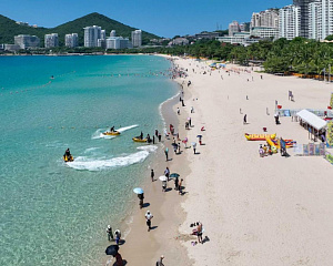 Dadonghai Coastal Water Sports Park